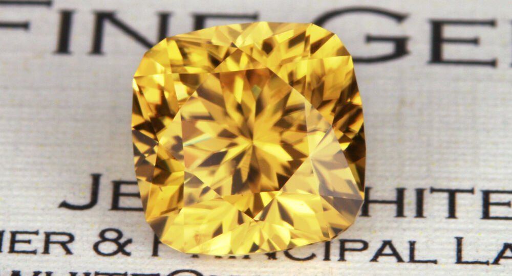 Gemstone Cutting - Image of Zircon gemstone after heat treatment