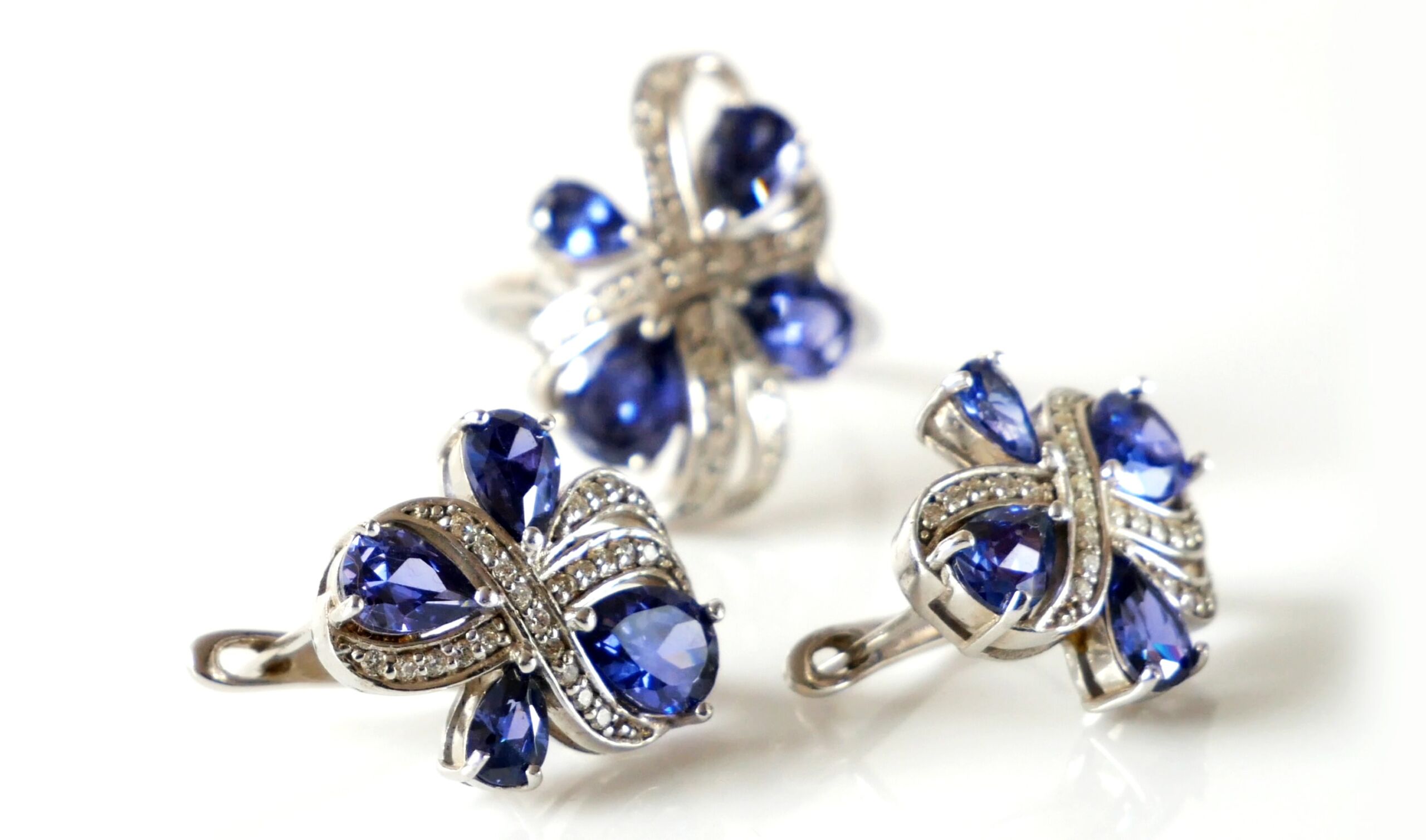 Image of tanzanite earring and ring set